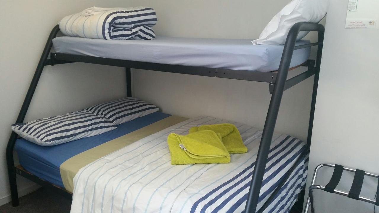 Loft 109 Backpackers Hostel Tauranga Esterno foto