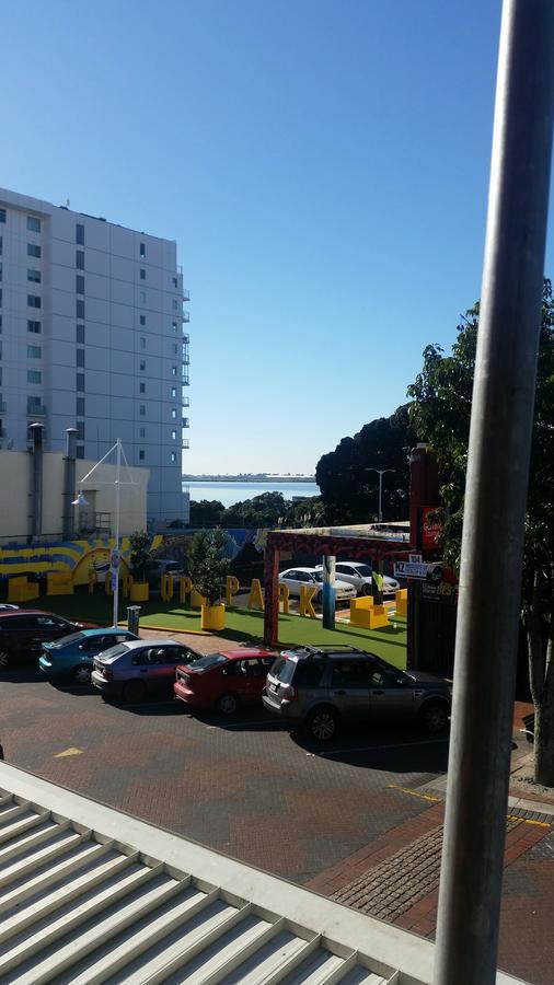 Loft 109 Backpackers Hostel Tauranga Esterno foto