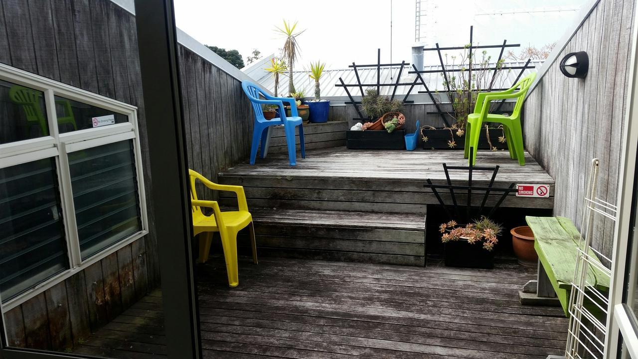 Loft 109 Backpackers Hostel Tauranga Esterno foto